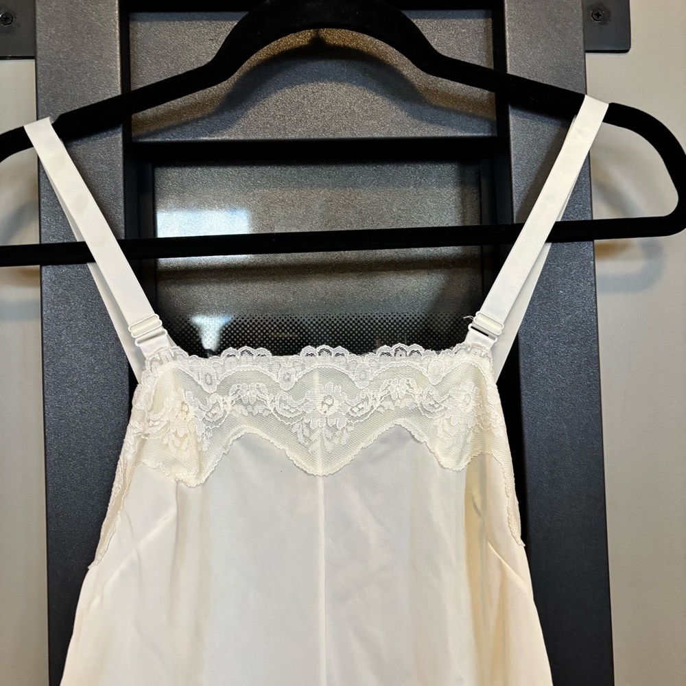 Beeline Vintage Sleeveless Shorts Slip Undergarment - size 34 - Picture 2 of 11